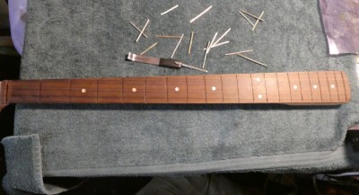 fretless frets out.JPG