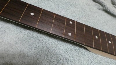 fretless neck 2.JPG