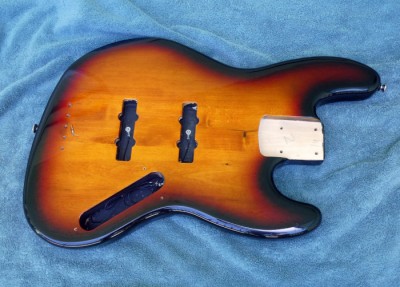 fretless body.JPG