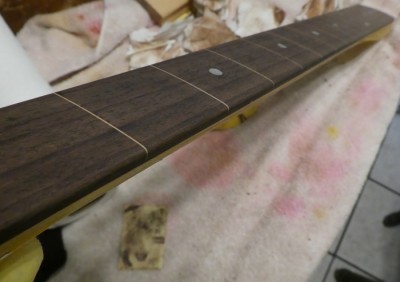 fretless neck rolled.JPG