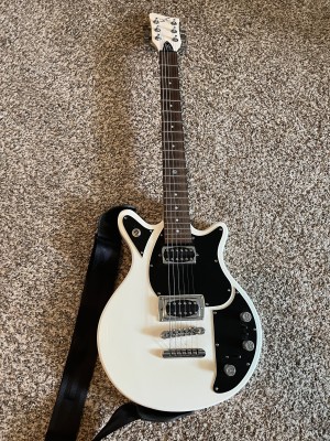 First Act VW Guitar 2.jpg