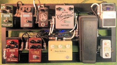 1_Current Pedal Board 3-17-17_800.jpg